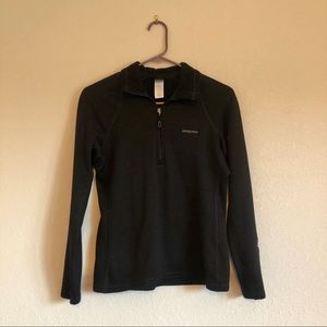 Black Patagonia half zip pullover sweatshirt